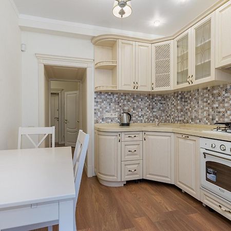 Deribasivska 10 Luxury Apartment โอเดสซา ภายนอก รูปภาพ